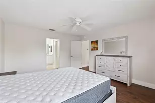 1575 Hollyberry Pl, The Villages, FL 32162 - Photo 25