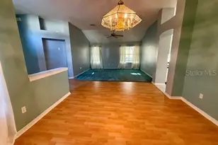 724 Vista Pl, Lady Lake, FL 32159 - Photo 7