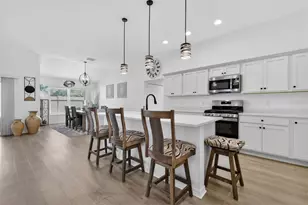 6695 Garner Path, The Villages, FL 34762 - Photo 9