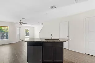 1730 Wynford Cir, Tavares, FL 32778 - Photo 7