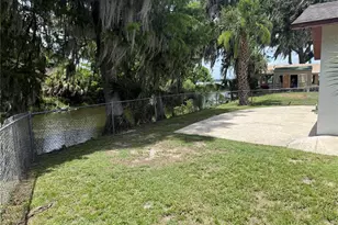 1141 Co Rd 457, Lake Panasoffkee, FL 33538 - Photo 9