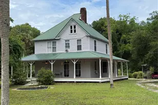 110 N Volusia Ave, Pierson, FL 32180 - Photo 1