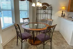 641 Stratford Ln, The Villages, FL 32162 - Photo 5