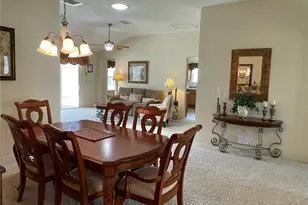 641 Stratford Ln, The Villages, FL 32162 - Photo 7