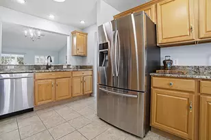 7290 SE 172nd Legacy Ln, The Villages, FL 32162 - Photo 5