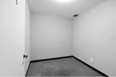 684 W Montrose Street #690/B, Clermont, FL 34711 - Photo 5
