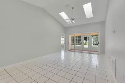 701 Glen Oaks Drive, Leesburg, FL 34748 - Photo 5