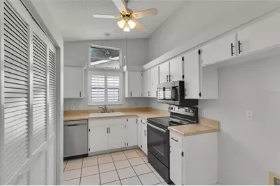 701 Glen Oaks Drive, Leesburg, FL 34748 - Photo 11