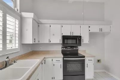 701 Glen Oaks Drive, Leesburg, FL 34748 - Photo 15