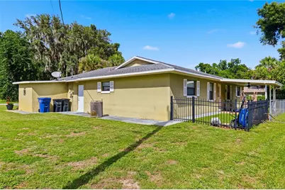 1381 Cr 446A, Lake Panasoffkee, FL 33538 - Photo 9