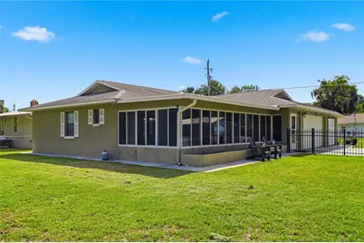 1381 Cr 446A, Lake Panasoffkee, FL 33538 - Photo 7