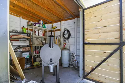 1381 Cr 446A, Lake Panasoffkee, FL 33538 - Photo 37