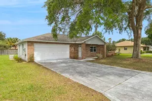 261 SE 61st Ct, Ocala, FL 34472 - Photo 3
