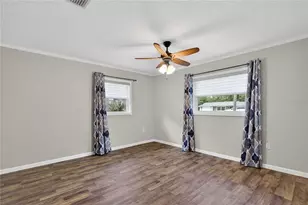 27638 Lisa Dr, Tavares, FL 32778 - Photo 17