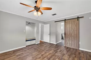 27638 Lisa Dr, Tavares, FL 32778 - Photo 19