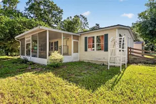 24301 Jefferson St, Astatula, FL 34705 - Photo 1