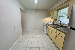 1001 Crawford St, Leesburg, FL 34748 - Photo 5
