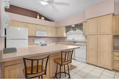 2124 Barbosa Court, The Villages, FL 32159 - Photo 7