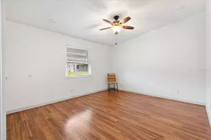 1534 Hillcrest Dr, The Villages, FL 32159 - Photo 15