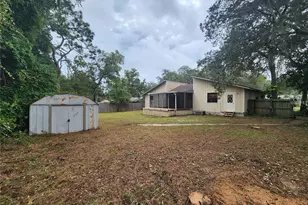 913 Russell Ave, Inverness, FL 34453 - Photo 3