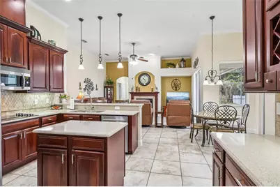115 W Blue Water Edge Drive, Eustis, FL 32736 - Photo 11