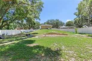206 E Catawba, Fruitland Park, FL 34731 - Photo 1