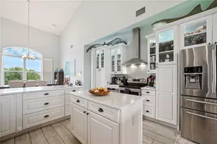 807 Chipaway Dr, Apollo Beach, FL 33572 - Photo 11