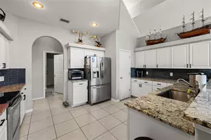 12932 Lakeshore Dr, Clermont, FL 34711 - Photo 9