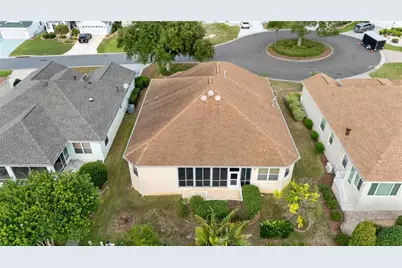 1570 Gifford Court, The Villages, FL 32162 - Photo 3