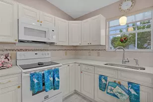 1317 Carvello Dr, The Villages, FL 32162 - Photo 15