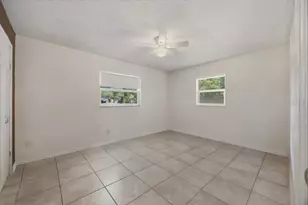 329 W Ohio Ave, Orange City, FL 32763 - Photo 17