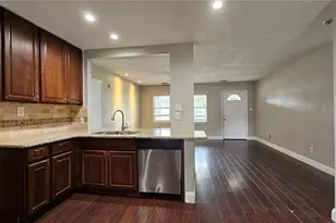 314 Woodland Dr, Eustis, FL 32726 - Photo 11