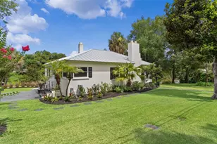 306 N Clayton St, Mount Dora, FL 32757 - Photo 5