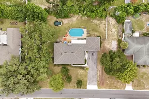 112 E Gardenia St, Howey in the Hills, FL 34737 - Photo 41