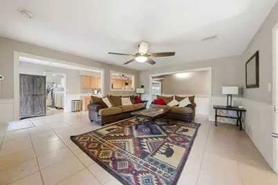 112 E Gardenia Street, Howey in the Hills, FL 34737 - Photo 15