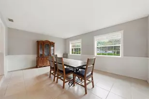 112 E Gardenia St, Howey in the Hills, FL 34737 - Photo 5