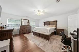 112 E Gardenia St, Howey in the Hills, FL 34737 - Photo 19