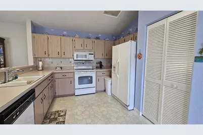 17719 SE 114th Court, Summerfield, FL 34491 - Photo 9