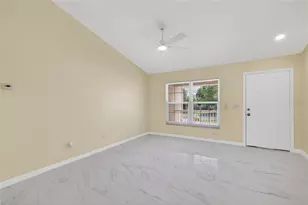 2717 Savannah Dr, Leesburg, FL 34748 - Photo 3