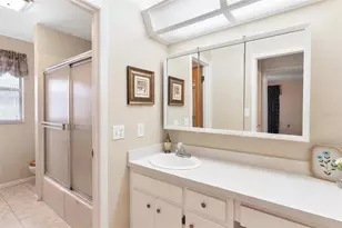 1214 W Crooked Lake Pl, Eustis, FL 32726 - Photo 29
