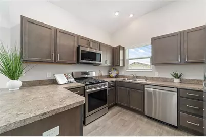 6082 Budny Avenue, The Villages, FL 32163 - Photo 7