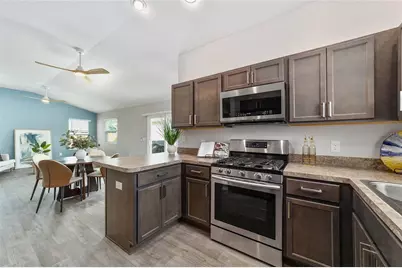 6082 Budny Avenue, The Villages, FL 32163 - Photo 7