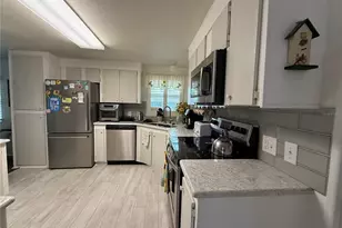 21 S Bobwhite Rd, Wildwood, FL 34785 - Photo 3
