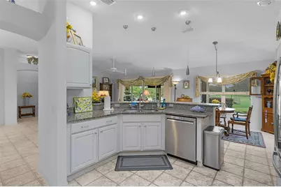 16840 SE 85th Sapelo Court, The Villages, FL 32162 - Photo 11