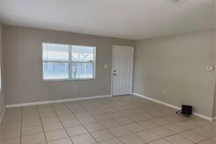 824 S Lone Oak Dr, Leesburg, FL 34748 - Photo 5