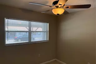824 S Lone Oak Dr, Leesburg, FL 34748 - Photo 13
