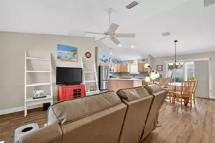 1716 Lakewood Dr, The Villages, FL 32162 - Photo 5