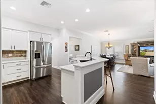 3249 Zipperer Wy, The Villages, FL 32163 - Photo 11