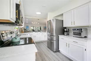 32222 Summertree Cir, Leesburg, FL 34748 - Photo 9