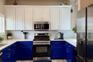 21932 Royal St Georges Ln, Leesburg, FL 34748 - Photo 9
